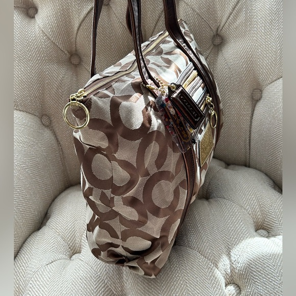 Coach Poppy Tote Handbag - Picture 12 of 13